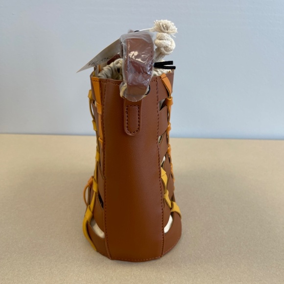 NWT Mersi Vegan Leather Kara Bucket Bag, Brown - Picture 3 of 7